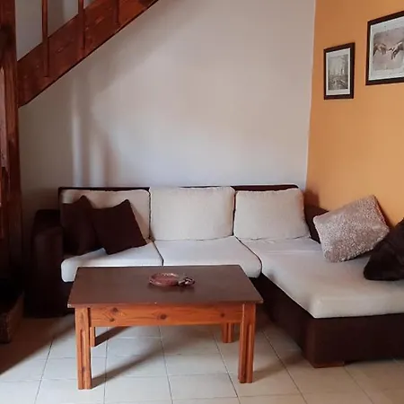 Village House Apartamento Liapades