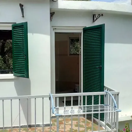 Village House * Liapades